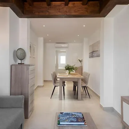 דירה Apartamento Duplex En El Corazon De